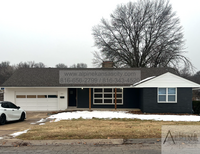 Building Photo - Beautifully Updated Ranch in Gladstone