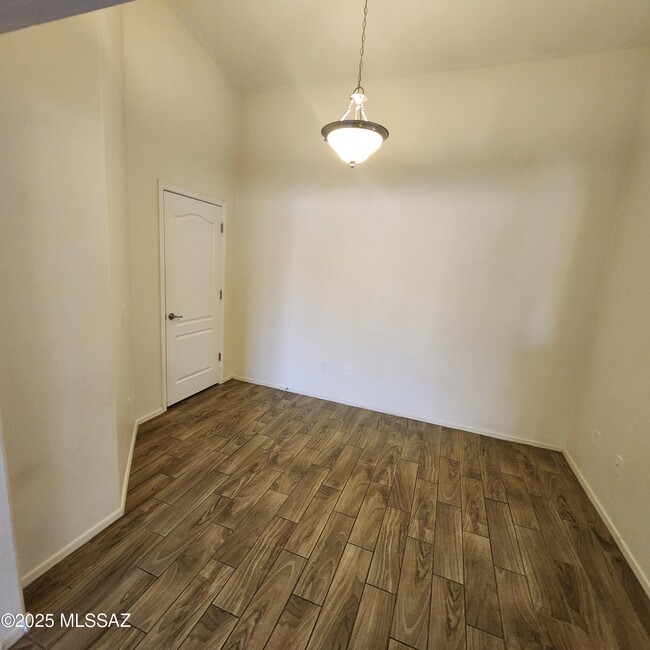 Building Photo - 9221 S Sweet Spring Rd