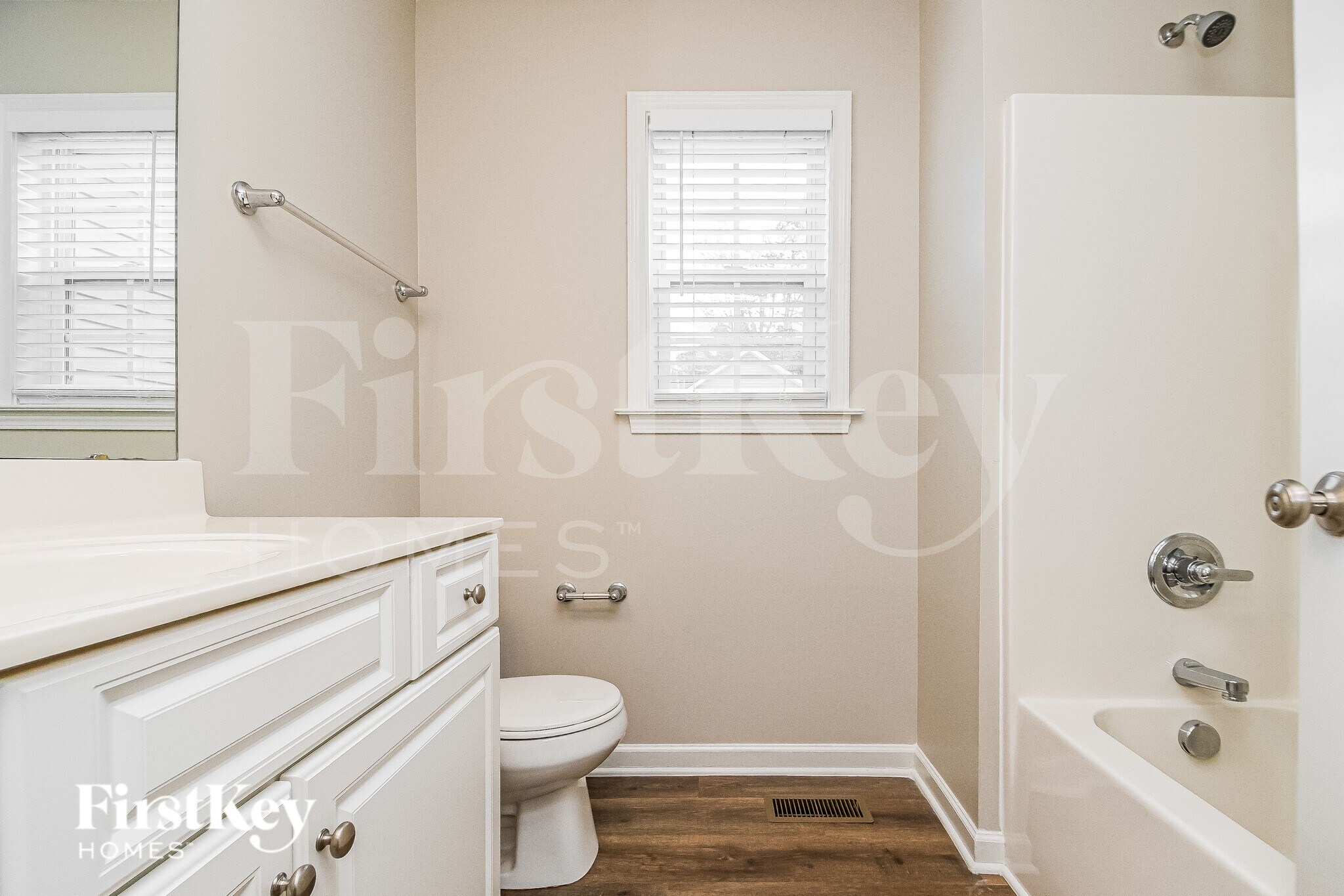 Building Photo - 164 Cool Creek Dr