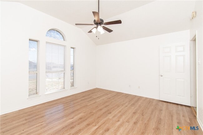 Building Photo - 5009 James Loop