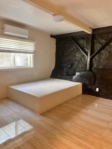Bedroom 2 - 1910 Naio St