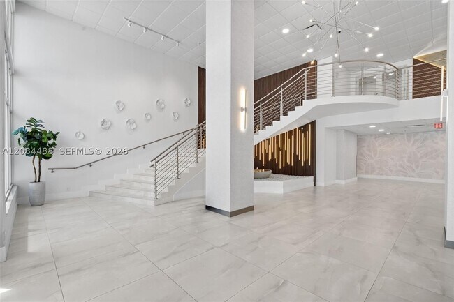 Building Photo - 3000 S Ocean Dr