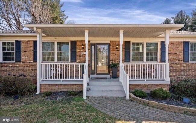 Building Photo - 11611 Vale Rd