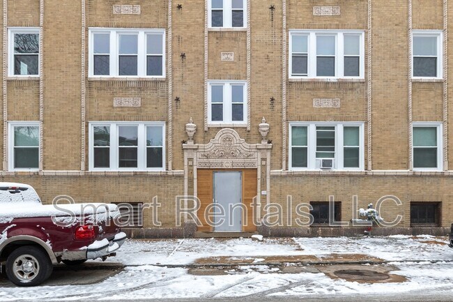 Building Photo - 4205 Ellenwood Ave