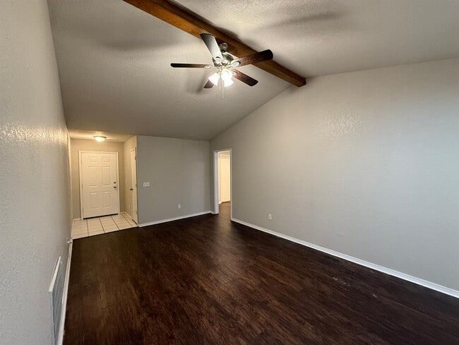 Building Photo - 808 W Elder Dr