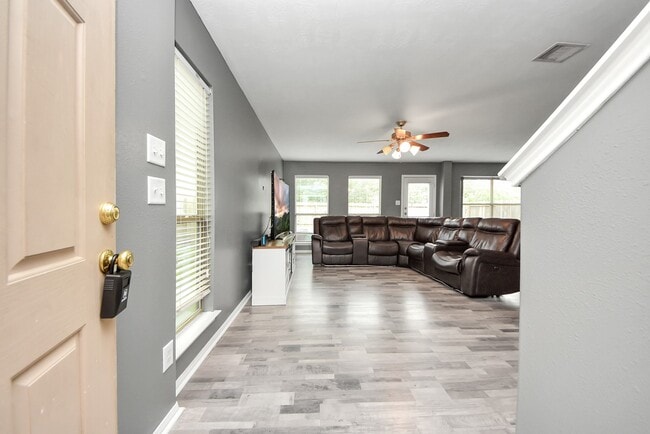 Building Photo - 9219 Dewberry Blossom Ln