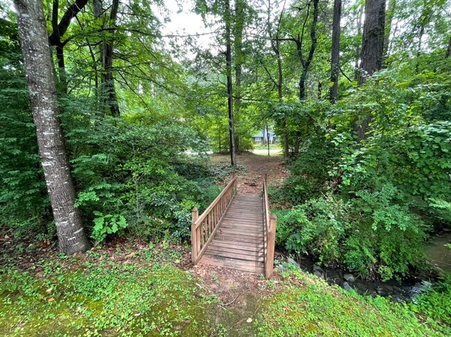 Building Photo - Quiet 3 bedroom cul-de-sac home in Rolling...