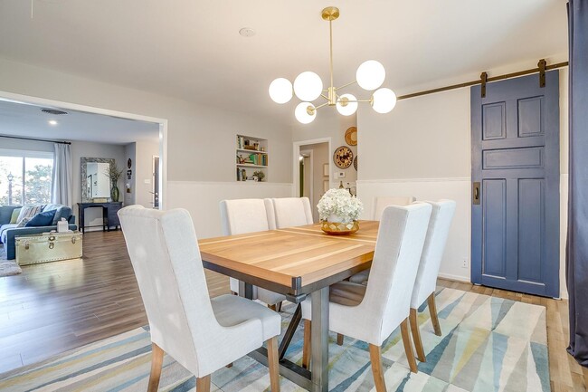 Building Photo - Beautiful Home on Corner Lot in South Hill...