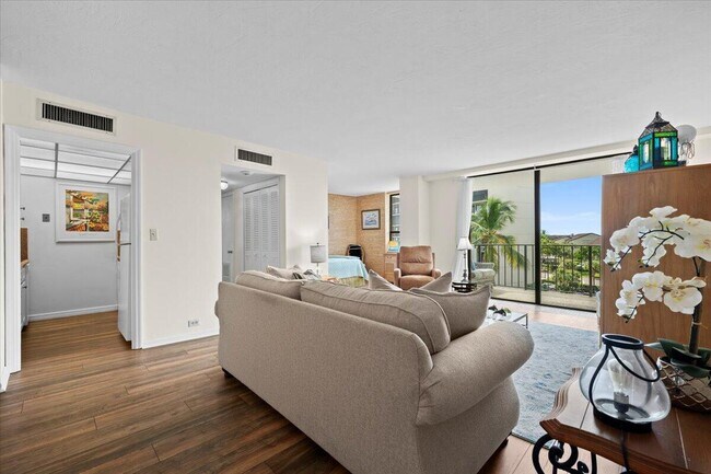 Building Photo - 1200 Marine Way