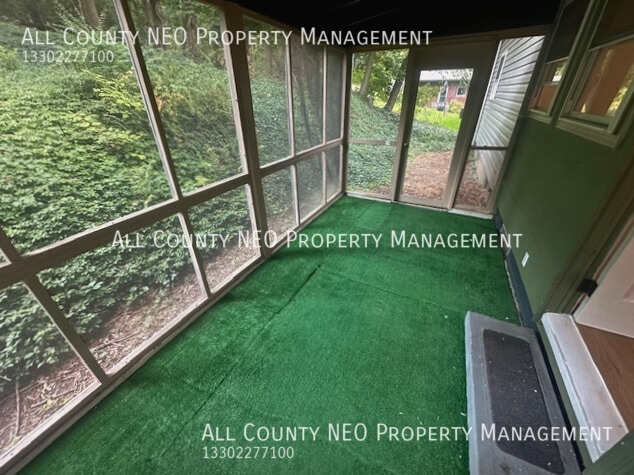 Building Photo - 700 Lafayette Dr