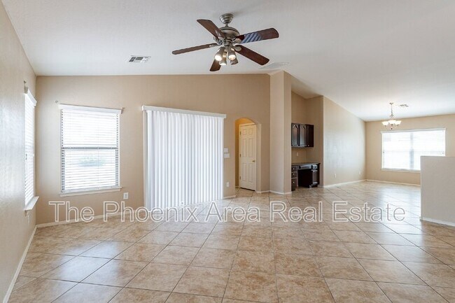 Building Photo - 3049 W Silver Creek Dr