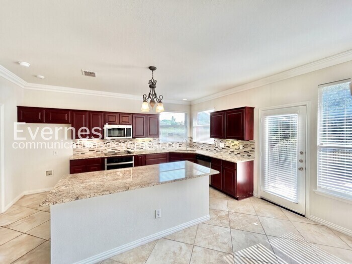 Building Photo - 6458 Riverside Dr