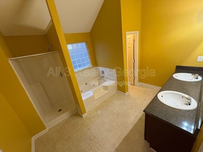 Building Photo - 11633 Kades Trail
