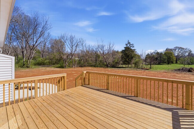 Building Photo - COMING SOON! Space, Comfort & Convenience – 3BR Home Near I-85 & Crowders Mountain