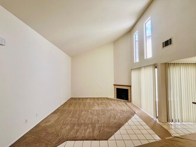 Building Photo - 43334 32nd St E