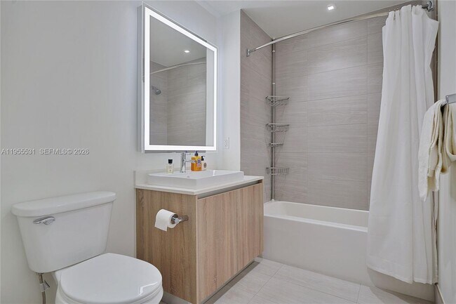 Building Photo - 2960 NE 207th St