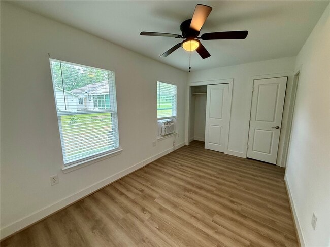 Building Photo - 520 McGuire Ln