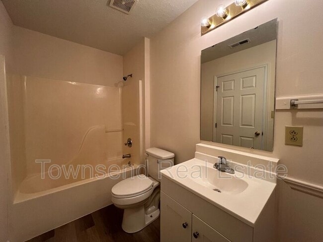 Building Photo - 115 Centipede Ln