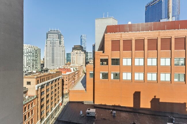 Building Photo - 210 South St