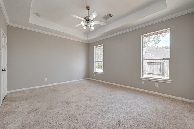 Building Photo - 13922 Normandy Ct