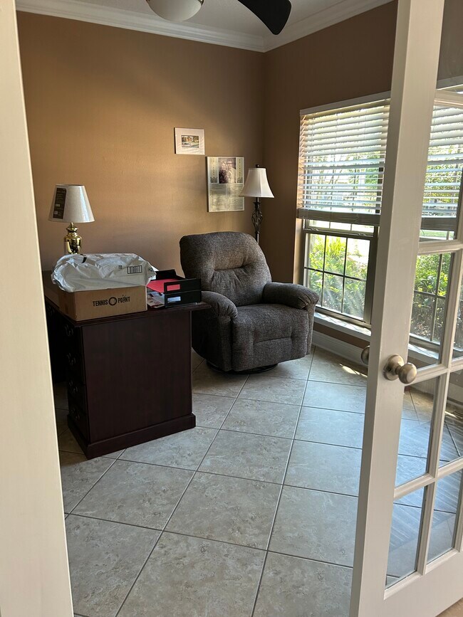 Office/Den - 11 Hemingway Ln