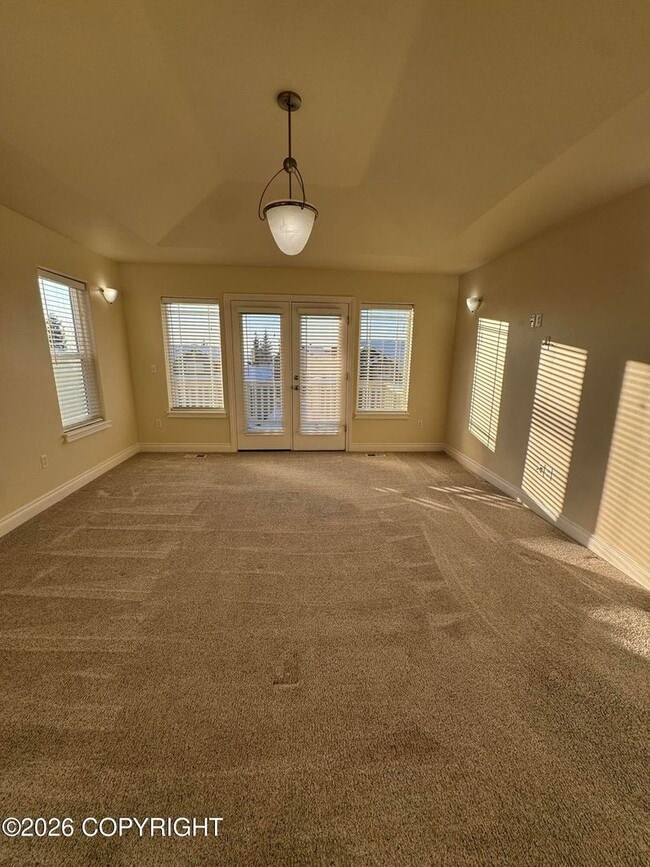 Building Photo - Stunning home in Goldenview