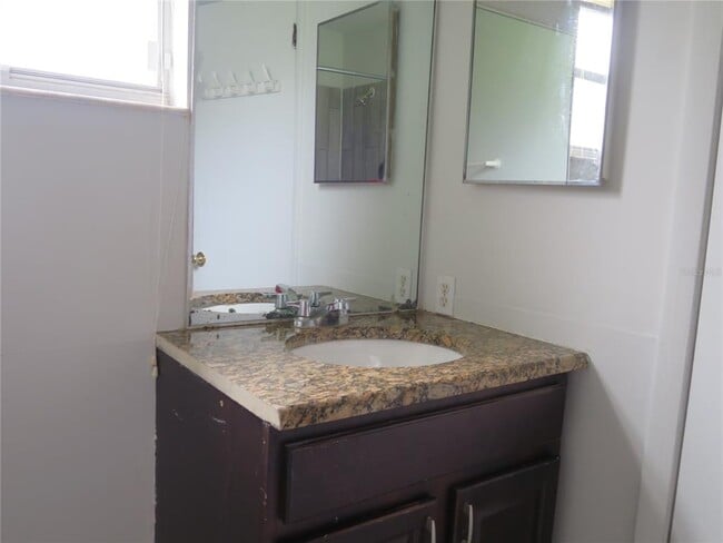 Building Photo - 10443 Manassas Cir