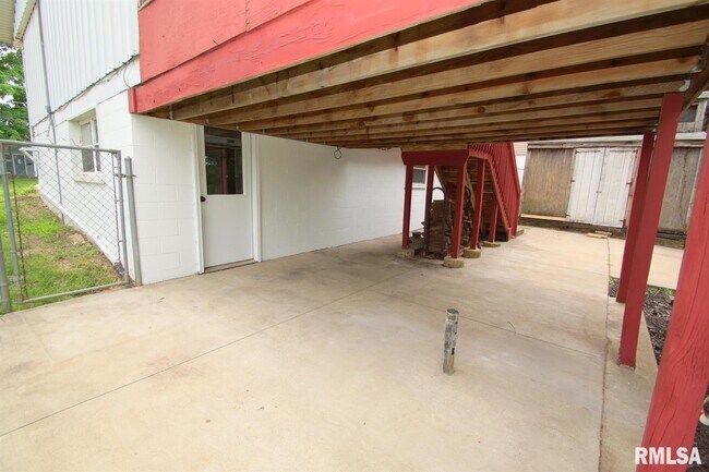 Building Photo - 3516 Central Ave