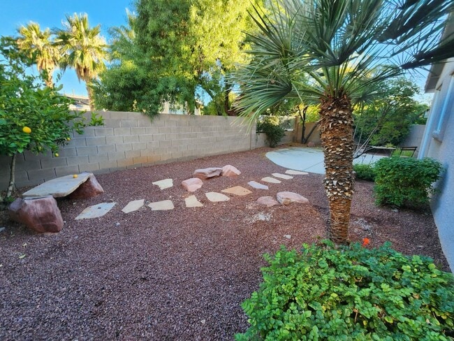 Building Photo - Fully Renovated Single Story Ranch Style Home in Summerlin!