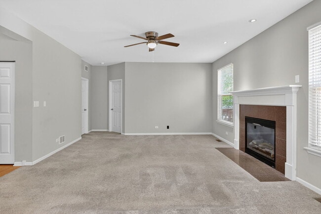 Building Photo - 607 Mansfield Way