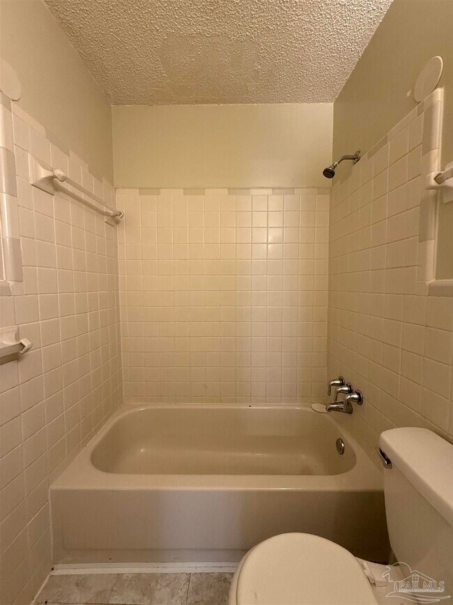 Building Photo - 4204 W Avenida De Golf