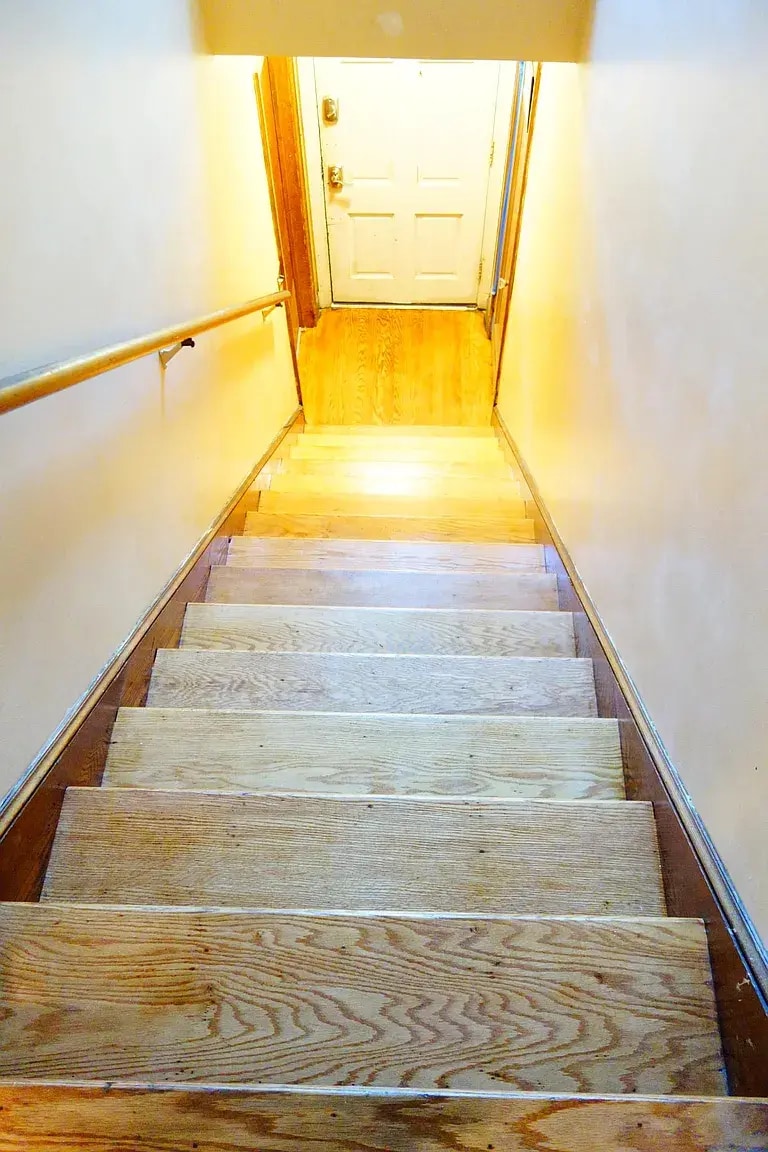 Building Photo - 910 Kennebec Ave