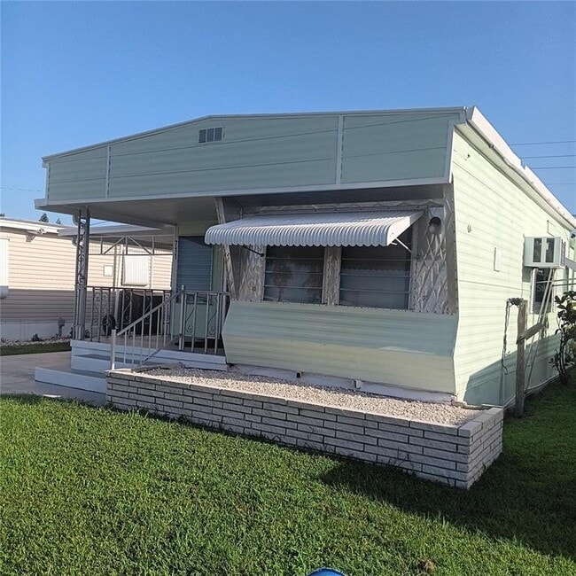 Building Photo - 711 51st Ave Dr W