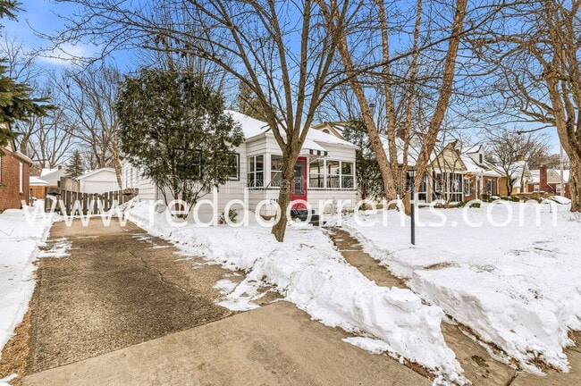 Building Photo - 6115 Indianola Ave