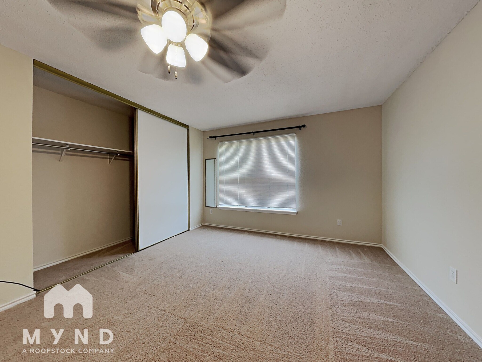Building Photo - 316 Willow Oak Dr