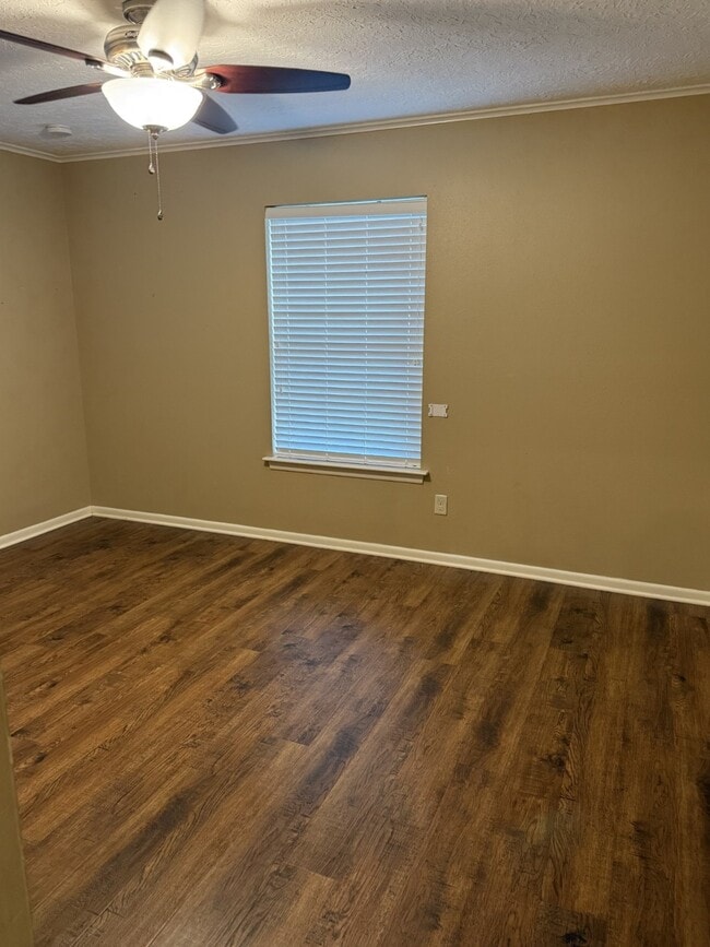 Building Photo - 5103 Encino Ct