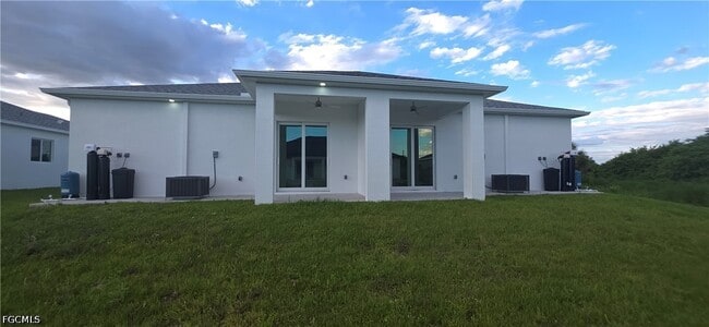 Building Photo - 322-324 Poplar St