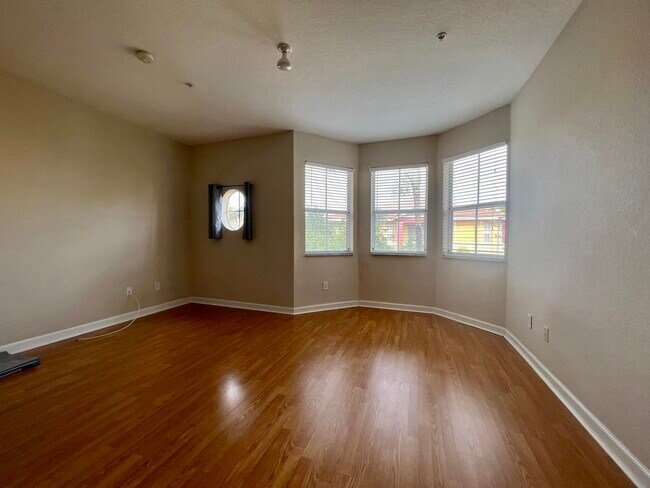 Building Photo - 3507 Shoma Dr