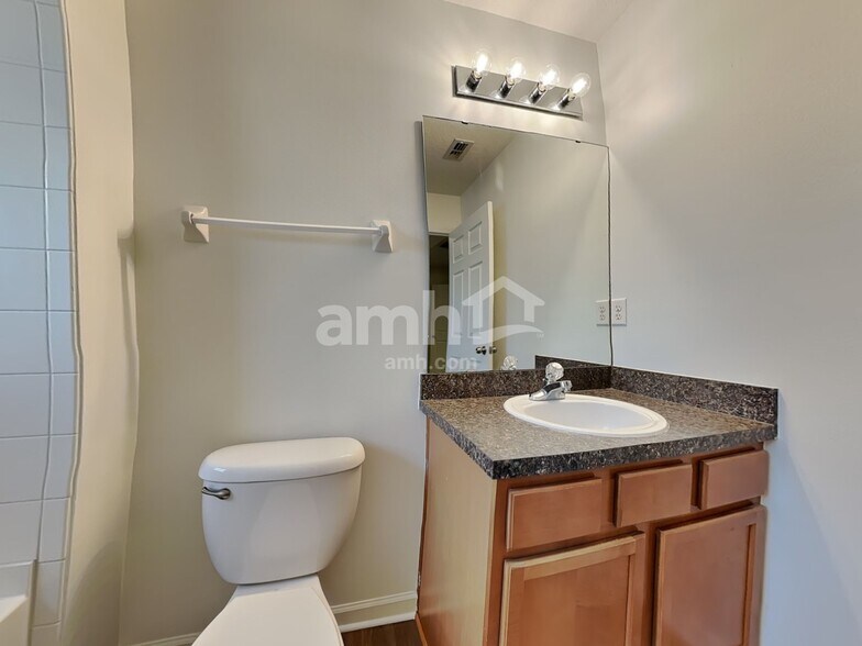 Building Photo - 6421 Pinewood Hills Dr