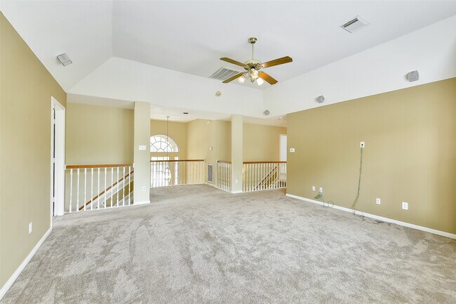 Building Photo - 5803 Song Ridge Ct