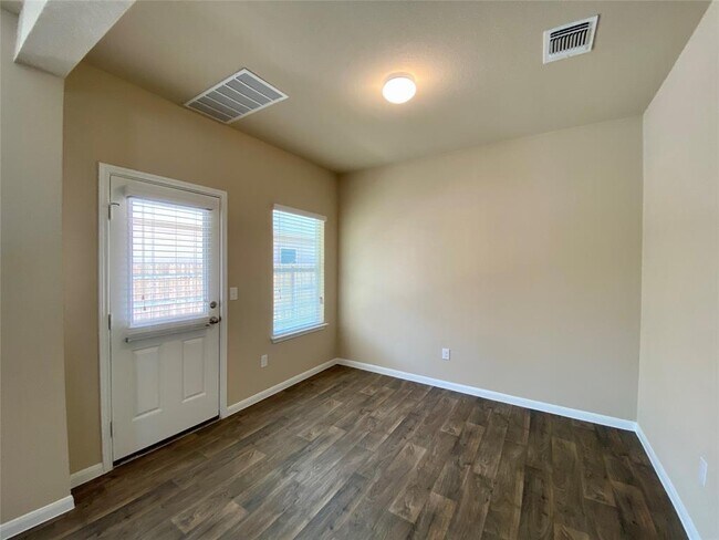 Building Photo - 3012 Tilmon Ln.