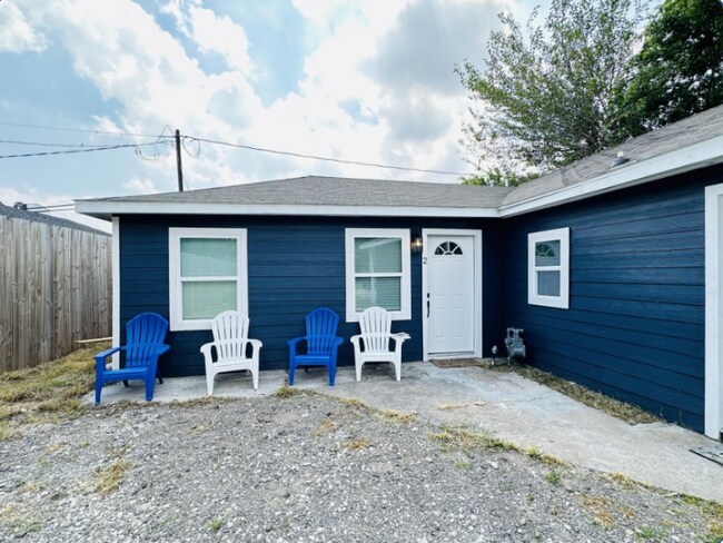 Building Photo - 3608 Billingsley St
