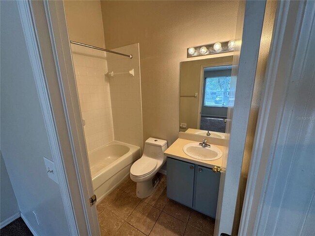 Building Photo - 6309 Osprey Lake Cir