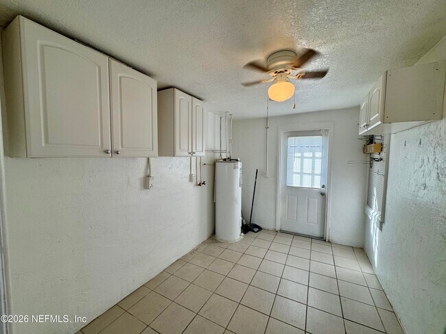 Building Photo - 288 Boylston Ave