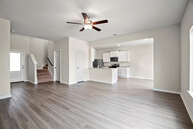 Building Photo - 429 Polly Grv Dr