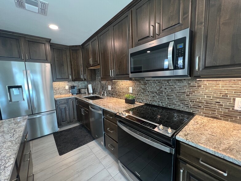 Building Photo - 777 Harrah Way