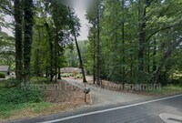 Building Photo - 1607 McClellan Rd