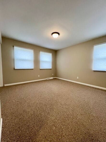 Building Photo - 7589 S 12th St