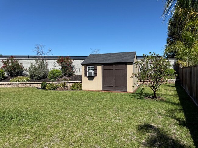 Building Photo - Your Own Private Retreat—Right in the Heart of Everything