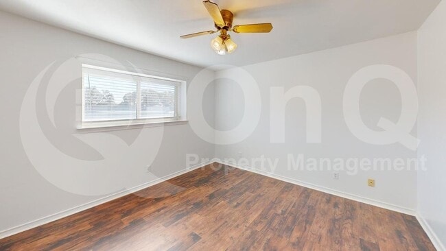 Building Photo - 3018 Stonehenge Ln